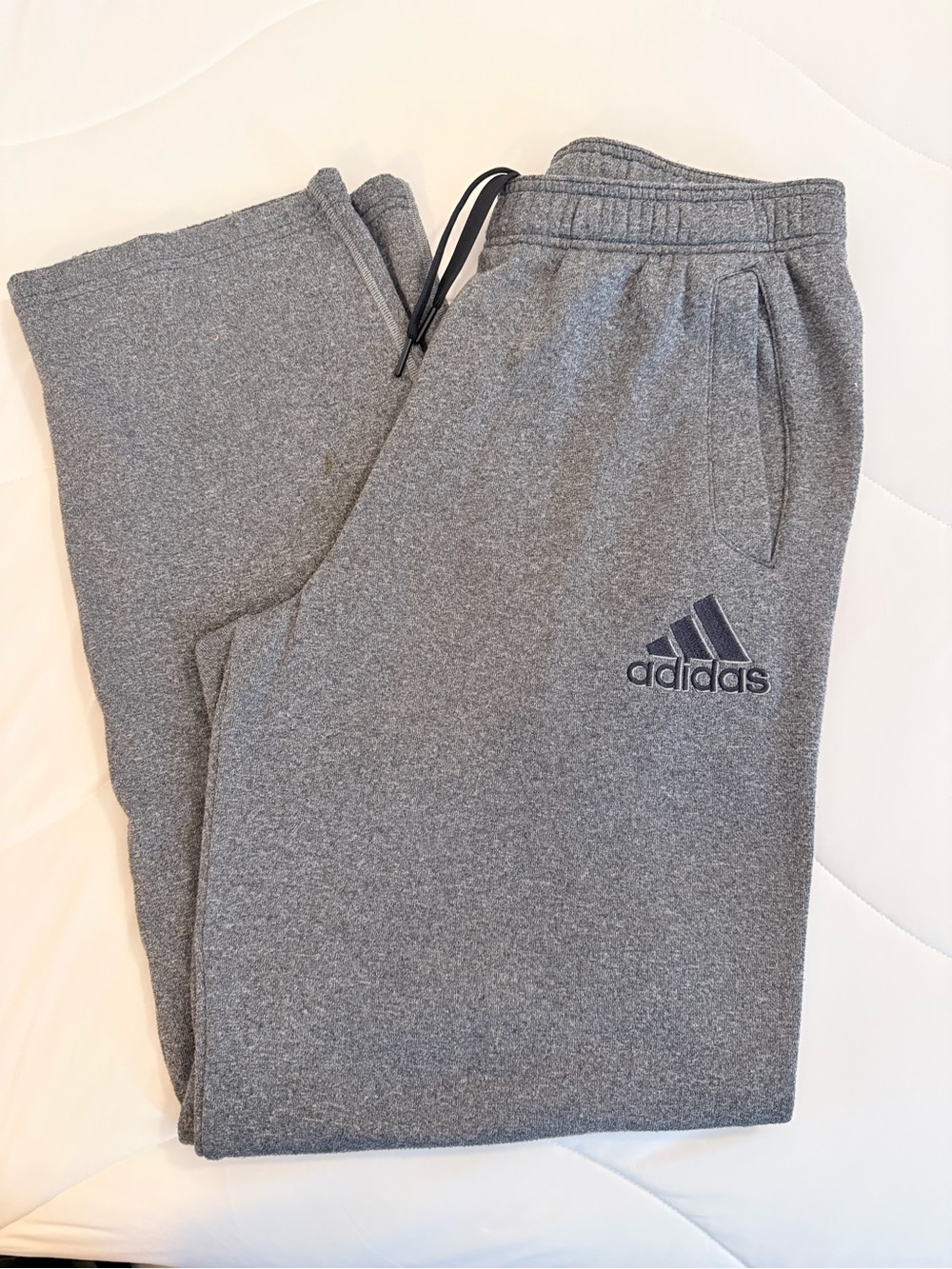 Men’s Adidas Heather Gray Jogger Sweatpants
